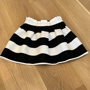 Deux par deux black and white paper bag, waste skirt, size 4